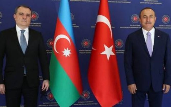 Mövlud Çavuşoğlu və Ceyhun Bayramov humanitar atəşkəsin pozulması ilə bağlı danışıqlarda