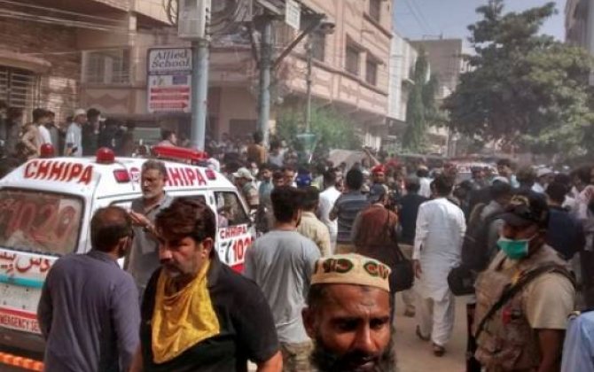 Pakistanın konsulluğunun qarşısında sıxlıqdan 12 nəfər ölüb, 12 nəfər yaralanıb