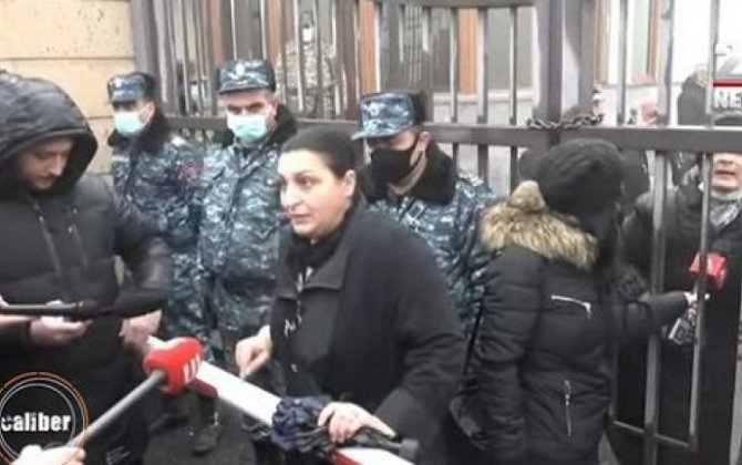 Армянские матери: Нам поможет только Ильхам Алиев — ВИДЕО