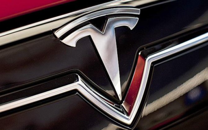 Tesla за год поставила на рынок полмиллиона электромобилей