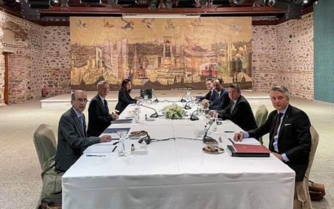 Делегация Греции приехала на переговоры в Стамбул