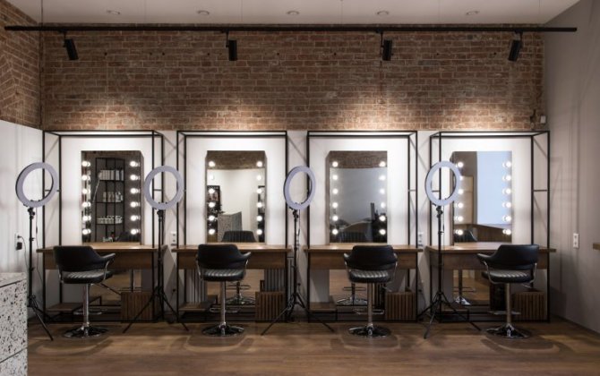 С сегодняшнего дня разрешается деятельность парикмахерских и салонов красоты