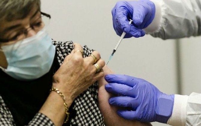 В Азербайджане лица старше 65 лет будут оповещаться о вакцинации посредством SMS-сообщений