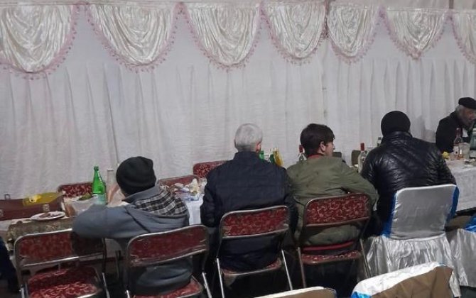В Саатлы оштрафованы организатор и участники свадебного застолья — (фото)