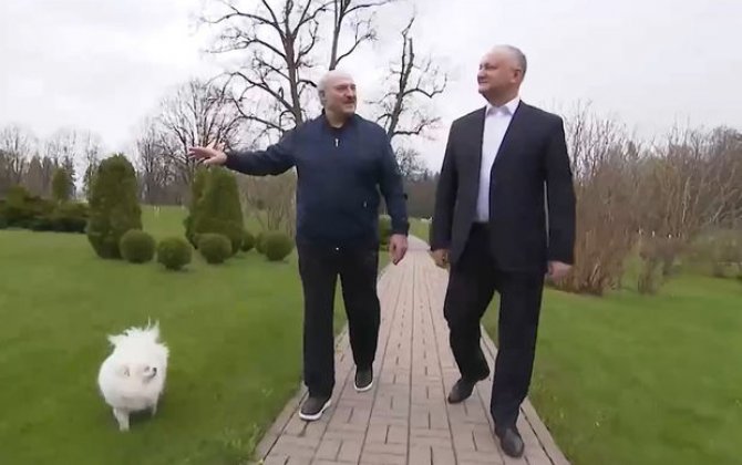 Lukaşenko “sevimli sarayını” göstərdi - VİDEO