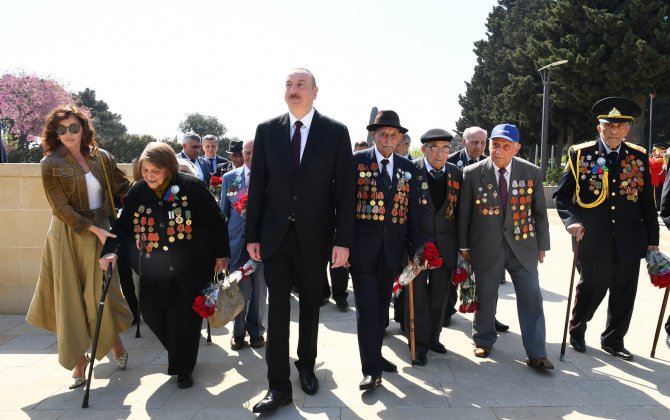 İkinci Dünya müharibəsi iştirakçıları daim diqqət və qayğı ilə əhatə olunublar