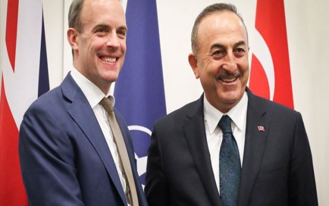 Главы МИД Турции и Великобритании обсудили ситуацию вокруг Газы