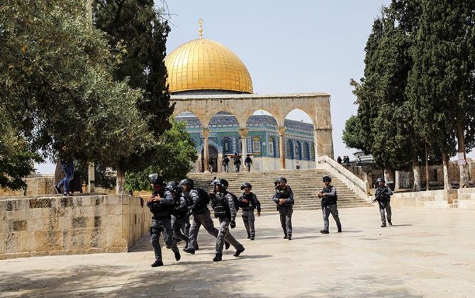 Около 15 палестинцев пострадали при столкновениях с полицией Израиля