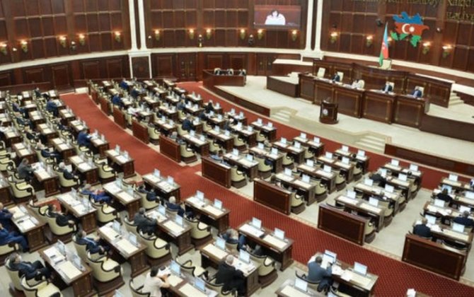 Парламент Азербайджана принял законы, предусматривающие льготы героям Отечественной войны