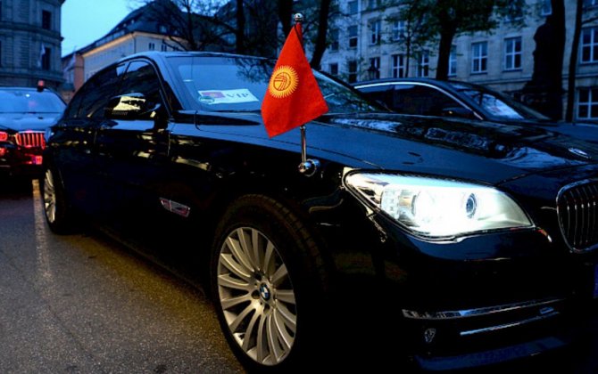 Кортеж президента Кыргызстана попал в аварию, есть погибший