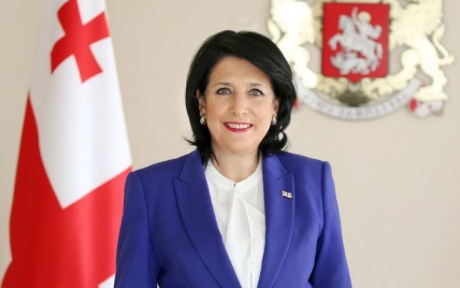 Президент Грузии начинает официальный визит на Украину