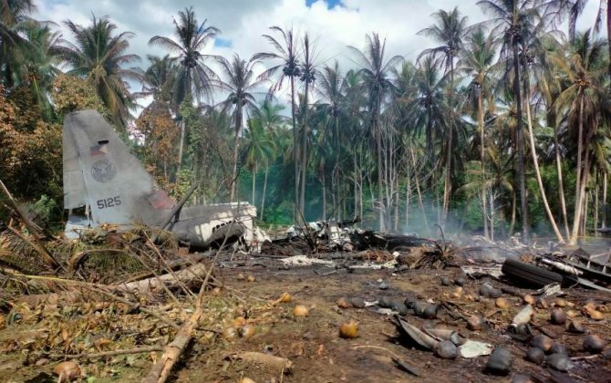 Филиппинские военные обнаружили бортовой самописец потерпевшего крушение С-130