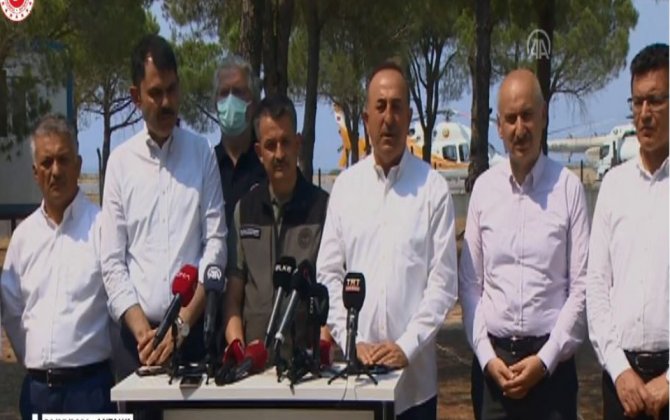 Министр сельского и лесного хозяйства Турции: 57 очагов возгорания уже взяты под контроль