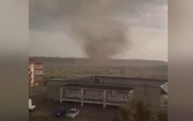 Появились кадры мощного торнадо в Тверской области