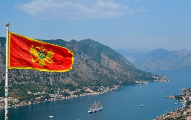 Крупный природный пожар угрожает столице Черногории