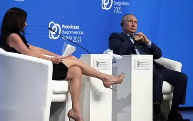 “Ayaqlarınla nə etmək istəyirdin?”- Putinin qarşısında oturan aparıcıya sərt reaksiya... 