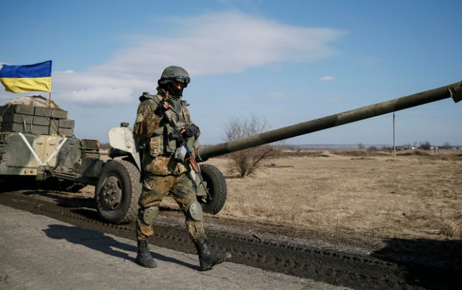 Ukrayna artilleriyaçıları Krımdan şərti tank hücumunu dəf etdilər