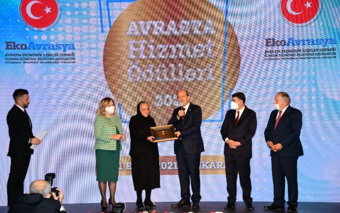 Polad Həşimov EkoAvrasiya tərəfindən “Avrasiyaya Hizmət Ödülü”nə layiq görülüb