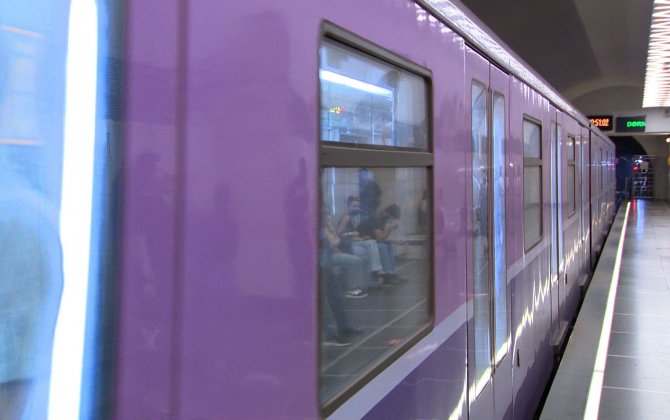Бакметрополитен о причине сбоя в работе метро в утренние часы