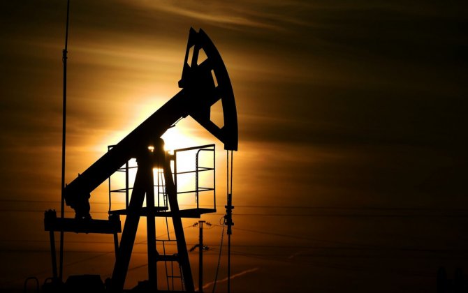 Цена нефти Brent упала ниже 68 долларов за баррель впервые с 23 августа