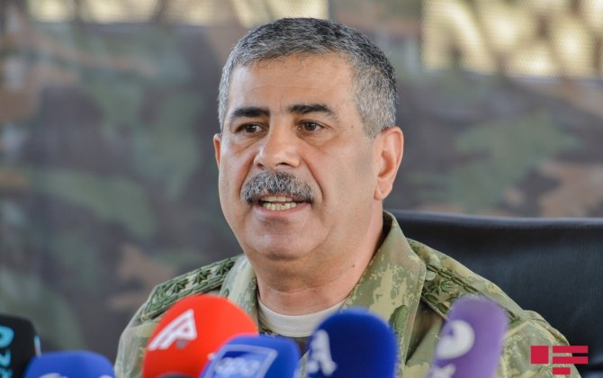 Министр обороны Азербайджана выразил соболезнования пакистанской стороне
