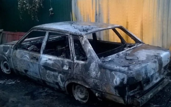 В Лянкяране подожгли автомобиль сотрудника ОАО «Азеришыг» — ВИДЕО