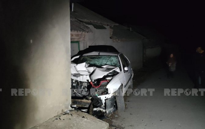 В результате ДТП в Шеки пострадали два человека -(фото)