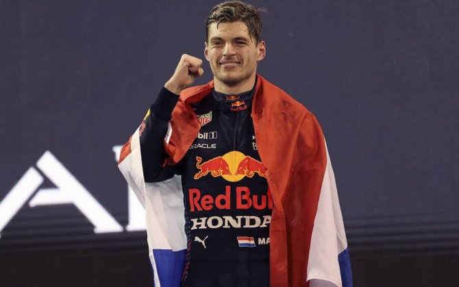 Макс Ферстаппен впервые стал чемпионом «Формулы-1»