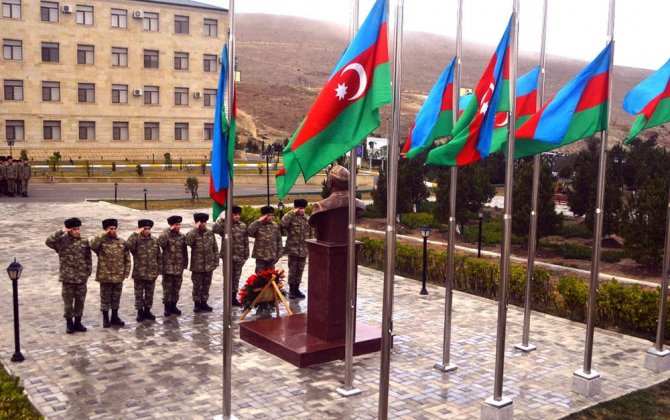 В армии Азербайджана проведен ряд мероприятий по случаю Дня памяти общенационального лидера -(видео-фото)