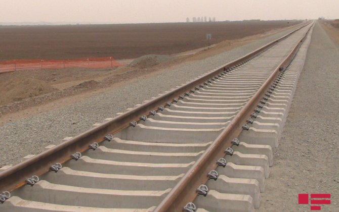 Строительство железной дороги Горадиз-Агбенд продолжается высокими темпами