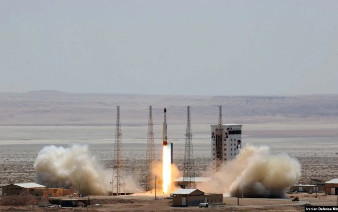İranın kosmosa buraxdığı raket yarıyolda dayandı
