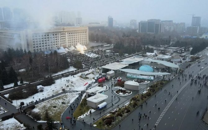 На площади Республики в Алматы вновь собираются протестующие