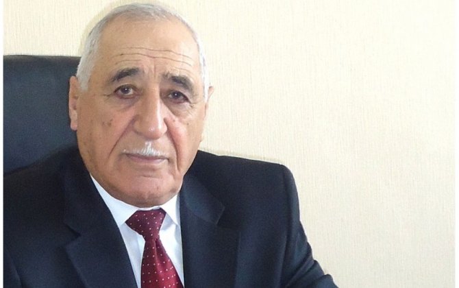 Prezident İlham Əliyev 90 yaşlı akademiki təltif etdi