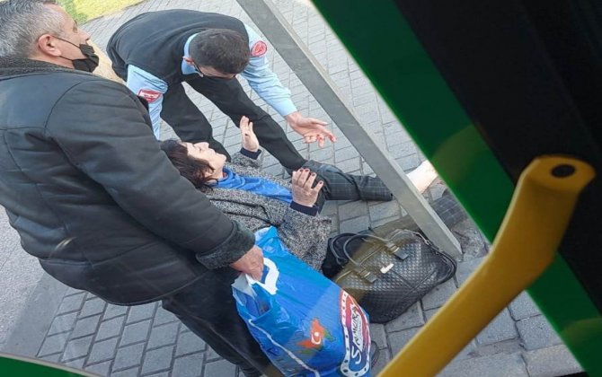 В Баку пассажирский автобус сбил пожилую женщину — (фото)