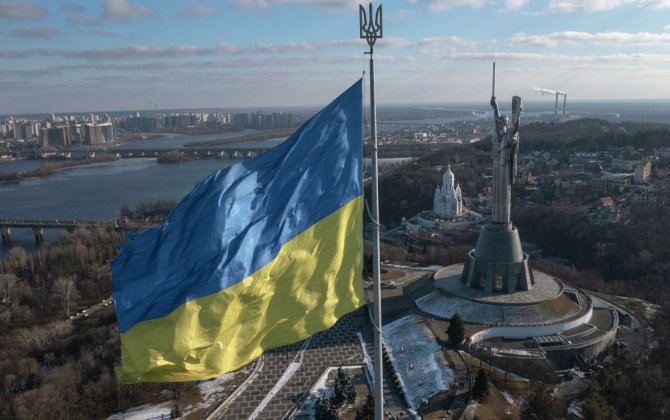 У дома правительства в Киеве идет перестрелка