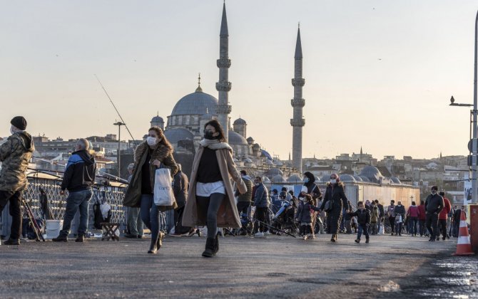 Свыше 60 тыс. новых случаев заражения коронавирусом выявлено в Турции