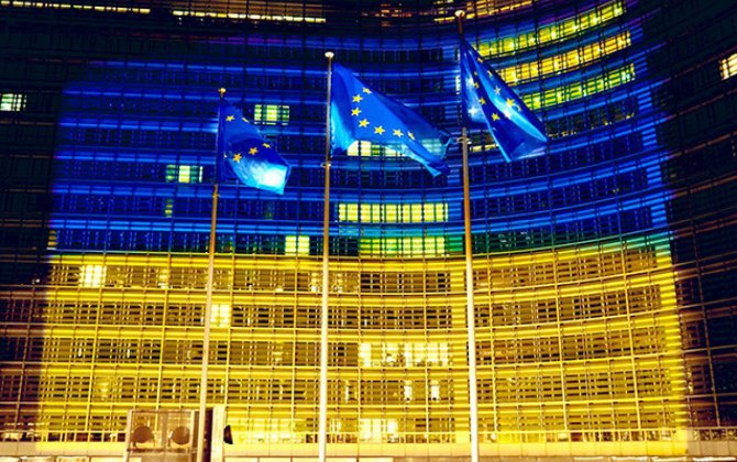 ЕС поддержит Украину разведывательным спутником