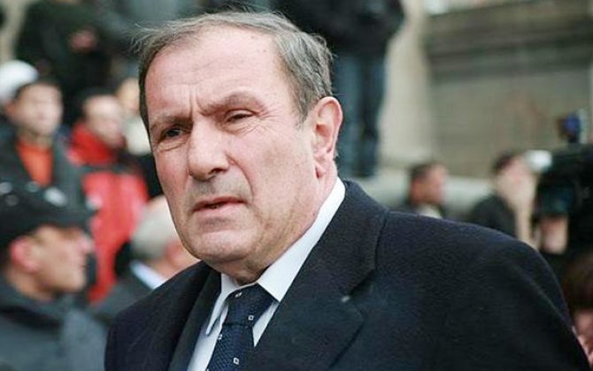 Ter-Petrosyan Qarabağ münaqişəsinə görə erməni ziyalılarını qınadı