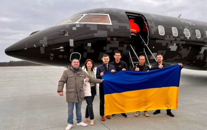 “SpaceX” ekipaj komandiri Ukrayna ordusuna özü yardım apardı