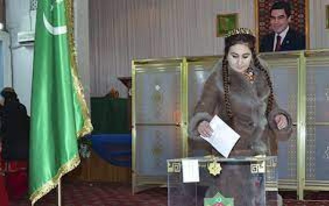 Явка на президентских выборах в Туркменистане за два часа составила 25,24%