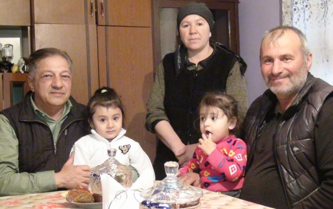 Deputat şəhid övladının ad günündə iştirak edib