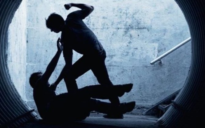 Bakıda şagird müəllimi DÖYDÜ