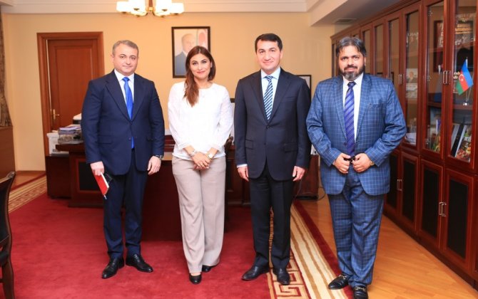 Hikmət Hacıyev Pakistan televiziyasının rəhbərliyi ilə görüşüb