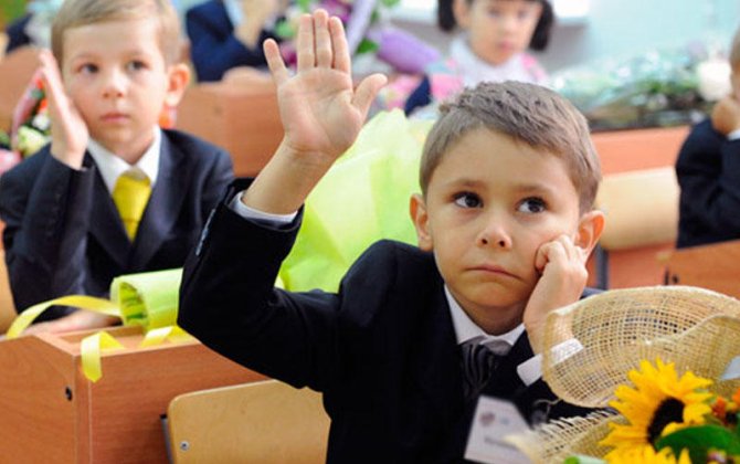 Azərbaycan dilində tədris verməyən özəl məktəblərin lisenziyaları geri alınacaq