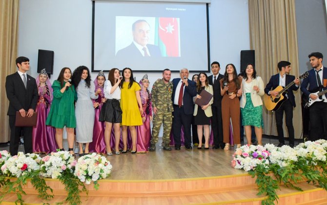 ADU-da Ulu öndər Heydər Əliyevin anadan olmasının 99-cu ildönümü ilə bağlı tədbir keçirilib