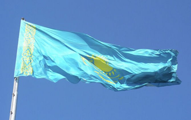 «Нож в спину»: Казахстан ввел запреты дальнобойщикам из России и Беларуси