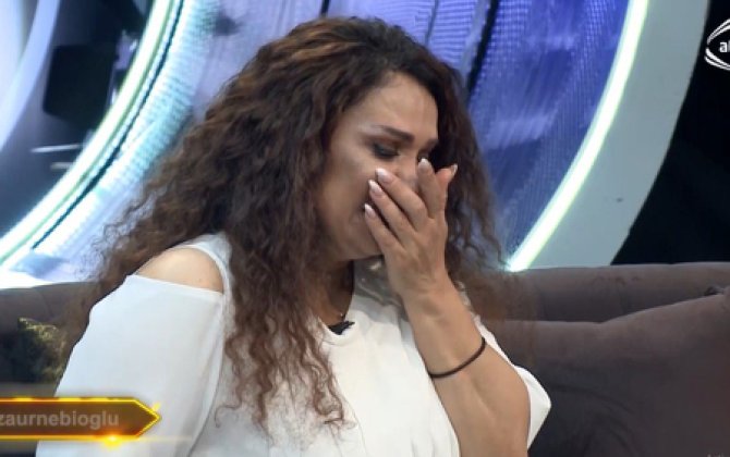 Mənzurə Musayeva efirdə hönkürtü ilə AĞLADI: “Evliliyimin ilk günü anladım ki...” - VİDEO