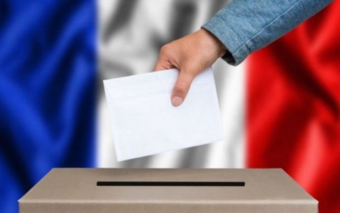 Fransada parlament seçkiləri keçirilir