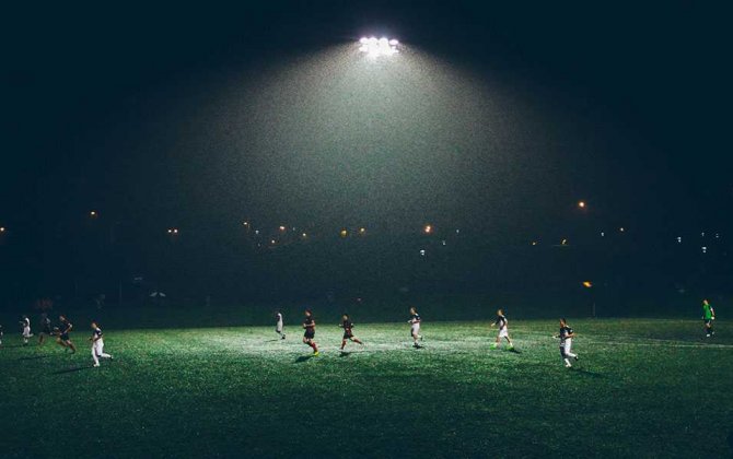 Lvovda futbol tarixində tamaşaçılarsız, raket və bomba hücumu altında oyun keçirilib...