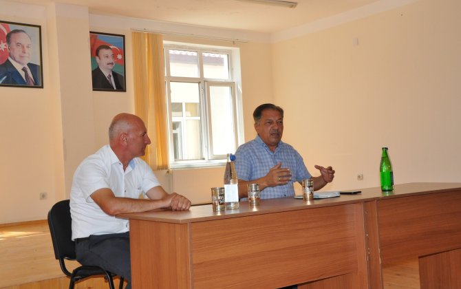 Deputat Göybulaq kəndində seçicilərin problemlərini dinlədi - FOTOLAR